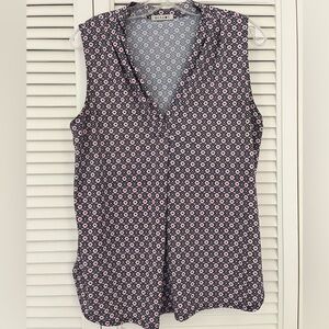 Beacon sleeveless blouse size Large
